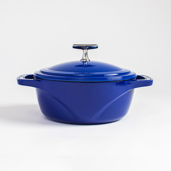 USA Enamel Cast Iron Dutch Oven