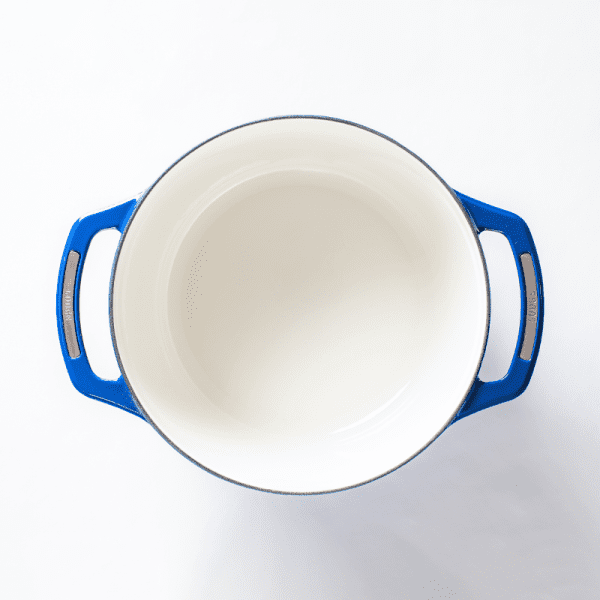 USA Enamel Cast Iron Dutch Oven