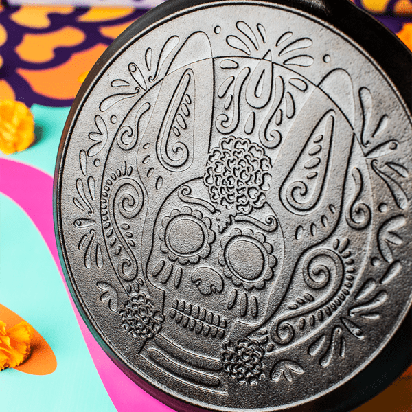 10.5 Inch Seasoned Cast Iron Xolo Sugar Skull Griddle with Deluxe Handle Holder