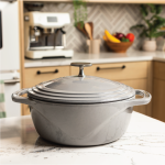USA Enamel Cast Iron Dutch Oven