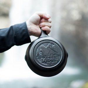 Wildlife Series 6.5 Inch Cast Iron Wolf Skillet