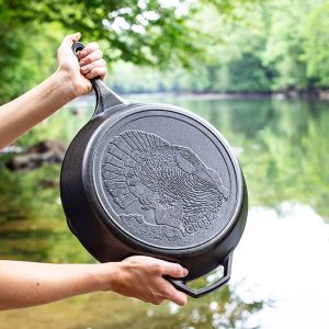 Wildlife Series 13.25 Inch Cast Iron Turkey Skillet